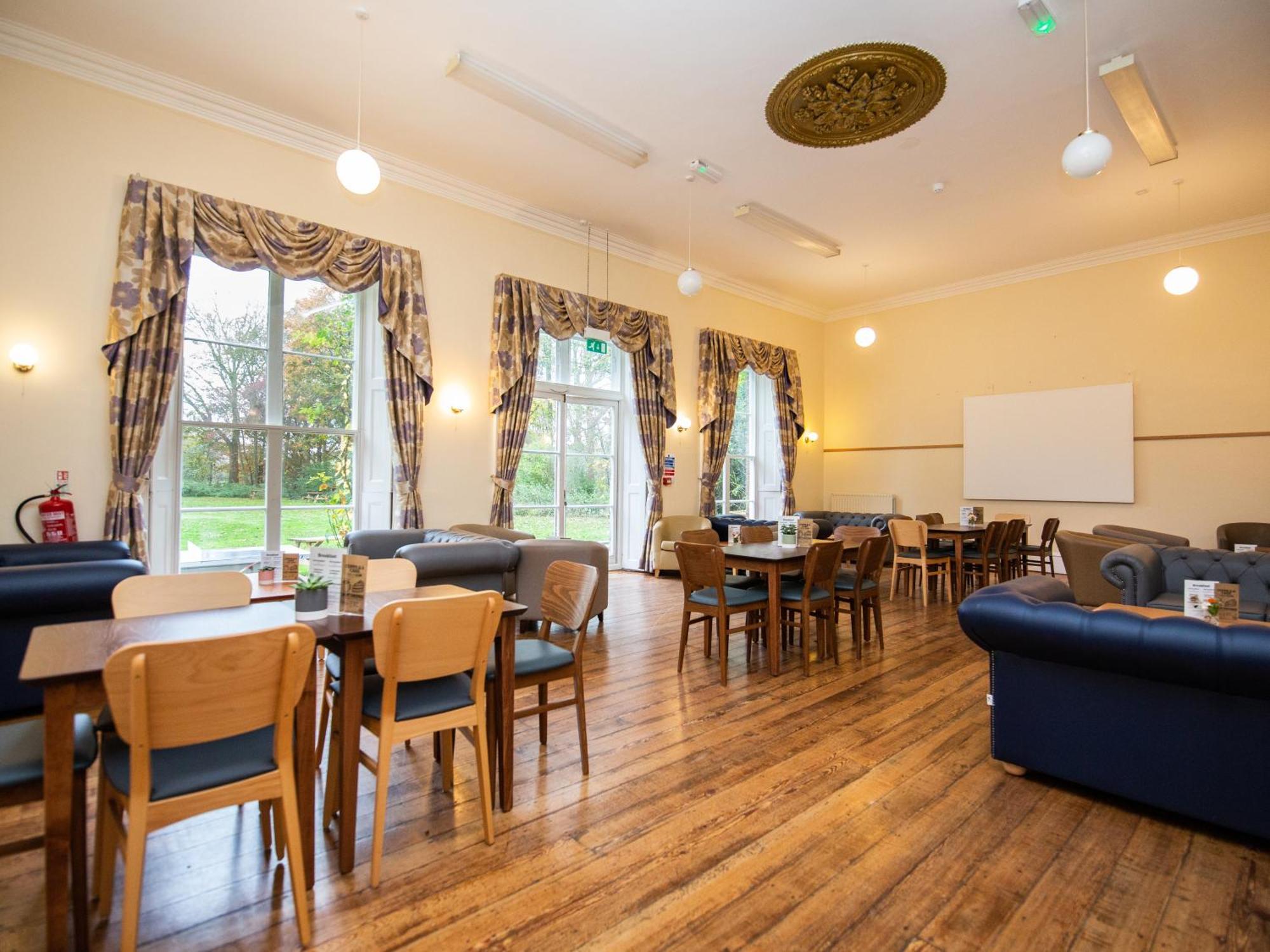 Yha Chester Trafford Hall Dunham-on-the-Hill 외부 사진